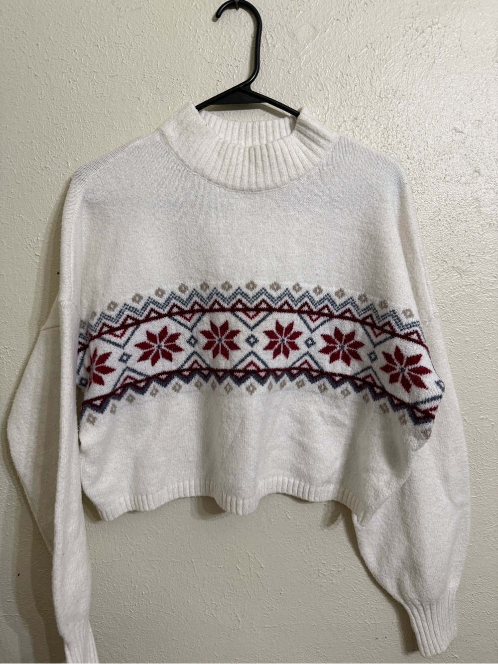 Hollister White Mock Neck Sweater with Burgundy Fair Isle Band
